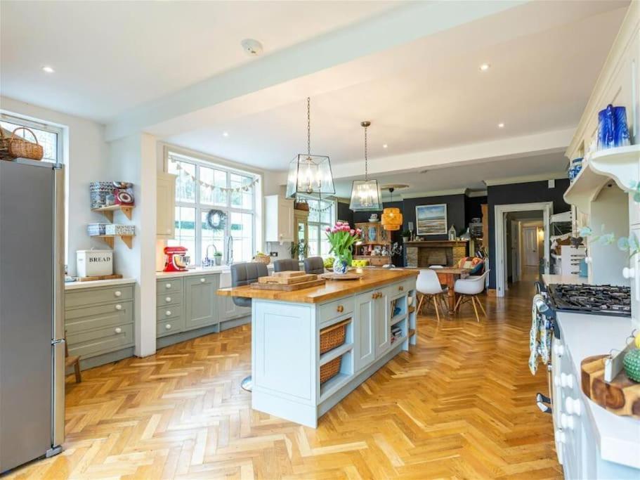 Henstridge House Villa Ilfracombe Buitenkant foto