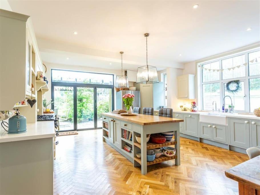 Henstridge House Villa Ilfracombe Buitenkant foto